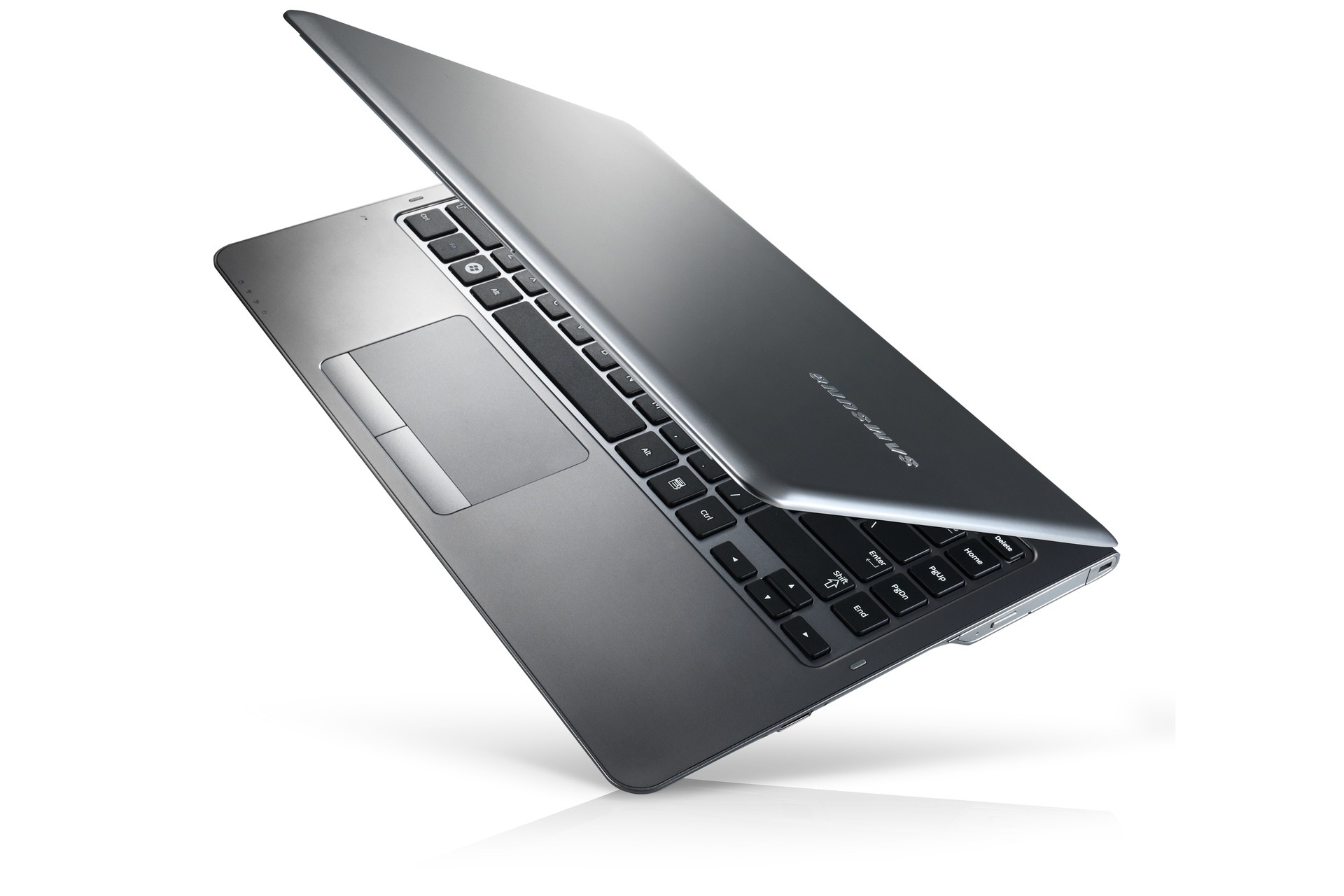 NP530U4C 14 Dynamic Silver