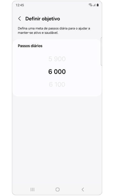 Definição diária da meta de passos na tela.