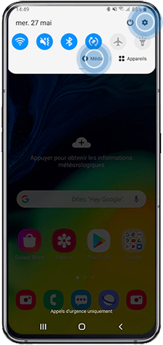 Appuyez sur Média ou Paramètres