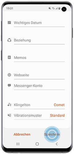 Speichern ist zur Bearbeitung des Kontakts im Galaxy S10e markiert.