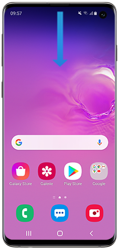 Statusleiste des Galaxy S10e wird durch nach unten Wischen geöffnet.