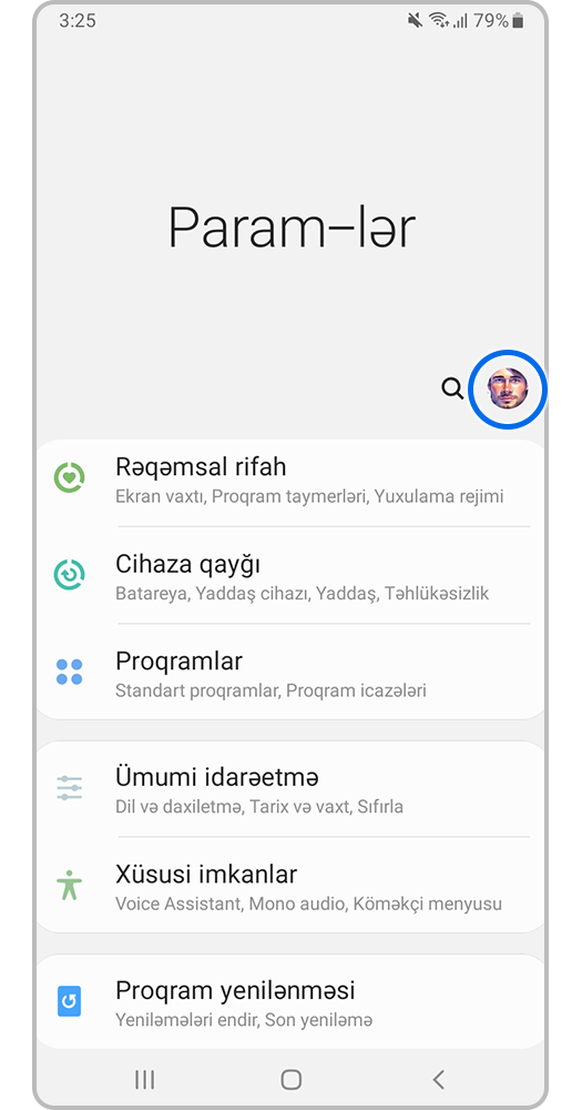 Smartfon ekranı, Samsung Account hesabına gedirik.