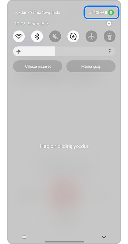 3-cü addım Ekranın sağ yuxarı hissəsində yaşıl nöqtə ilə zəngin təsvir olunduğu bildirişlər menyusunun görünüşü. Yaşıl nöqtəyə toxunun.