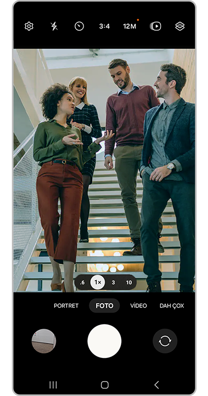 Kamera tətbiqini açın.