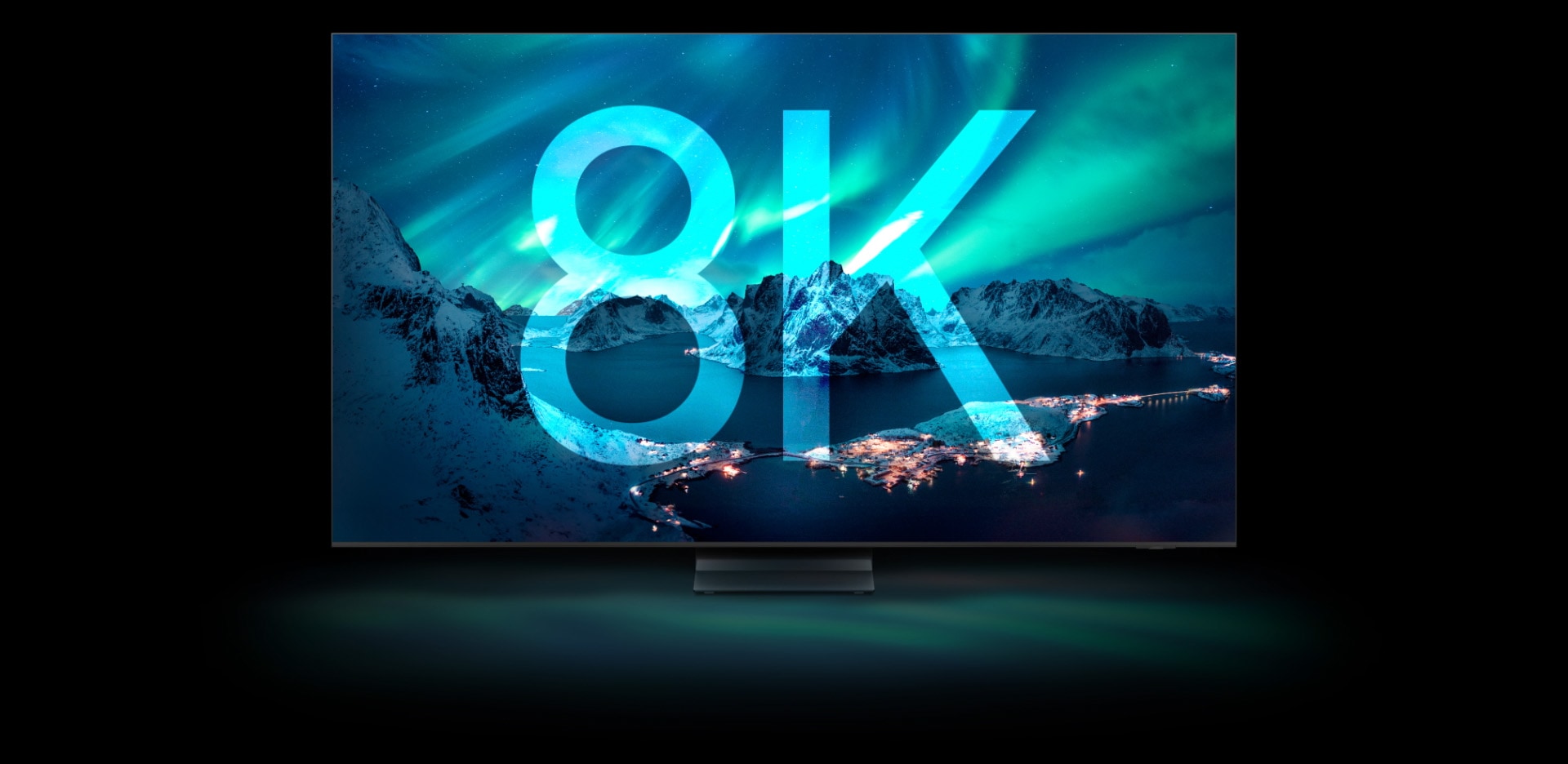 Neo QLED 8K televizorunun öndən görünüşü.