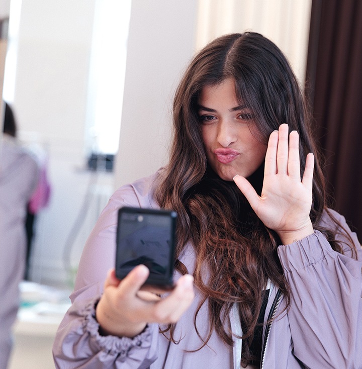 4254 x samsung the zflipsideoflife