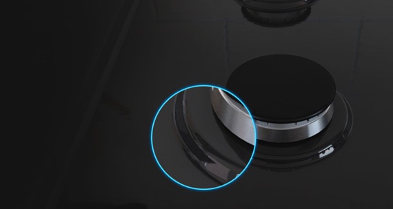 detalhe do queimador do cooktop de cor cinza escura