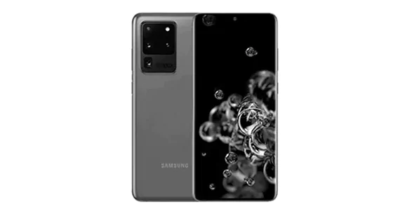 Back views of a Cloud Pink Galaxy S20, a Cloud Blue Galaxy S20+ and a Cosmic Grey Galaxy S20 Ultra 5G overlapping each other. On the right, front view of Cosmic Grey Galaxy S20 Ultra 5G is overlaying.