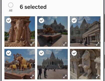 Home screen of the Gallery app on a Samsung Galaxy with images or videos selected.