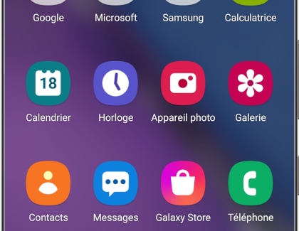 Recherchez et touchez Horloge pour lancer l'application.