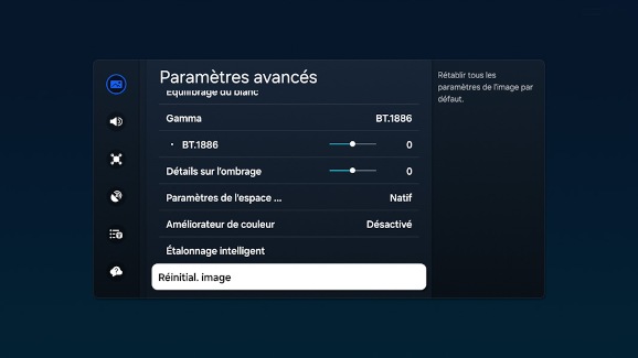 Écran des Paramètres avancés sur un téléviseur Samsung, mettant en évidence l'option Réinitial. Image.