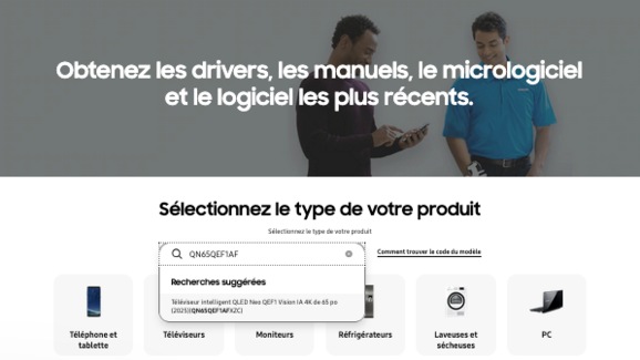 Page du centre de téléchargement Samsung avec un exemple de recherche de code modèle pour téléviseur.