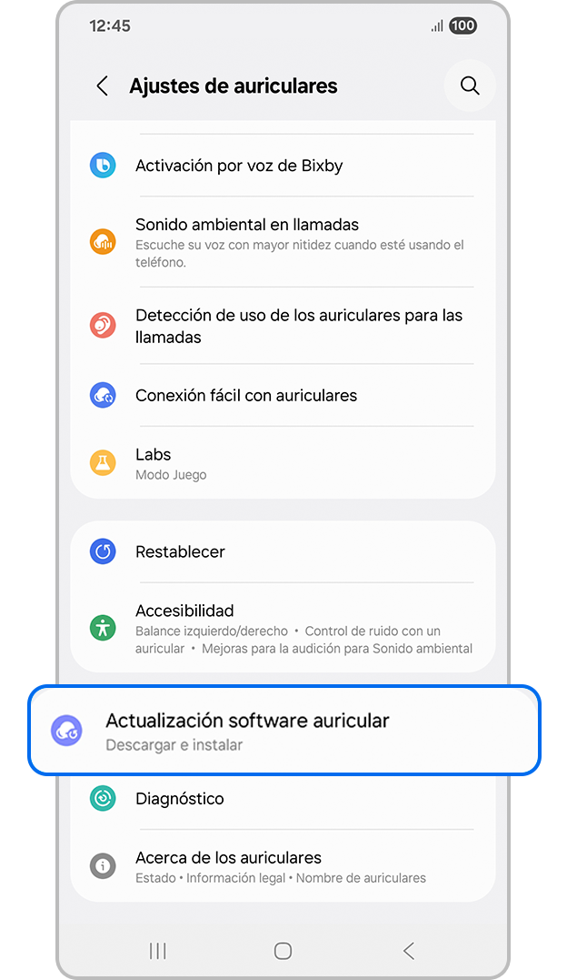Vista de la pantalla "Galaxy Buds" con la opción "Ajustes de auriculares" resaltada.