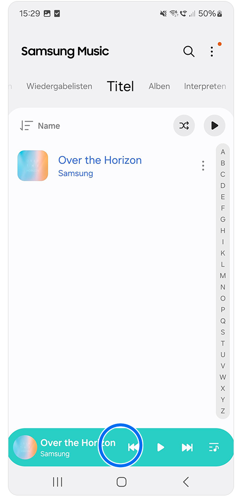 Titelnahme wird angetippt um den Musikplayer zu öffnen.