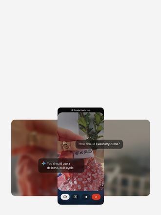 Bild eines Galaxy Z Flip7, das aufgeklappt ist und auf dessen Display ein Bild und Sprechblasen zu sehen sind, die grob die Galaxy AI-Funktionen demonstrieren.