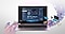 Ein aufgeklapptes Samsung Galaxy Notebook ist nach vorne gerichtet. Es scheint auf einer lila- und violettfarbigen, illustrierten Welle zu surfen. Links auf der Welle befindet sich ein gelbe Genie-Lampe, die grünen Rauch ausstößt. Rechts auf der Welle befinden sich ein Hexenkessel, eine blaue Katze, ein weißes Kaninchen, ein Zauberhut, ein illustriertes Notebook, eine Zauberkugel, ein weißes Kannichen in einem lila Zylinder und weitere Zaubererutensilien.