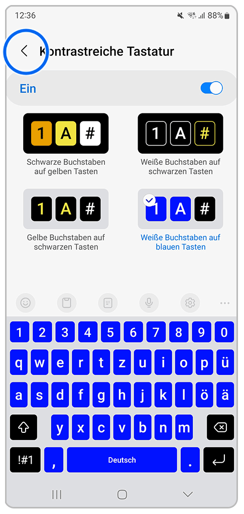 Samsung-Tastatur, das blaue Farbschema der Tastatur wird angezeigt.