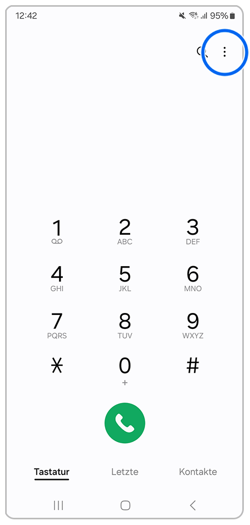 Galaxy Smartphone Telefon-App mit Markierung auf Weitere Optionen-Symbol