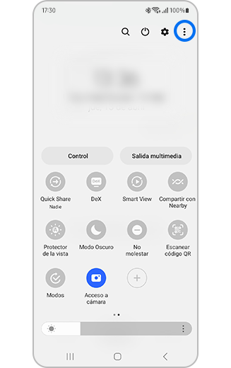 Imagen del panel de acceso rápido y del ícono de más opciones destacado.