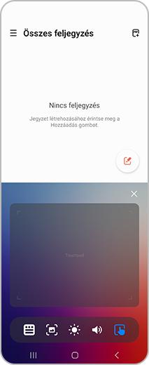 A Samsung Notes alkalmazás Flex módban. A fő alkalmazásképernyő a kijelző tetején, a Flex mód érintőpadja pedig a kijelző alján található.