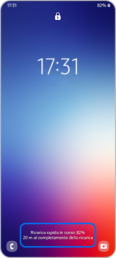 Immagine di una schermata di blocco con un’icona di ricarica rapida all’82% della batteria.