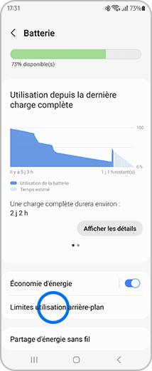 Vue de l’écran « Batterie » avec l’option « Limites utilisation arrière-plan » en évidence.