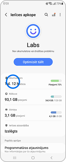 Ekrāns "Ierīces apkope" ar izceltu opciju "Akumulators".