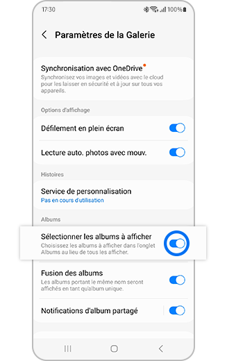 Aperçu de la fonction Sélectionner les albums à afficher avec le commutateur d'activation dans les paramètres de la Galerie.