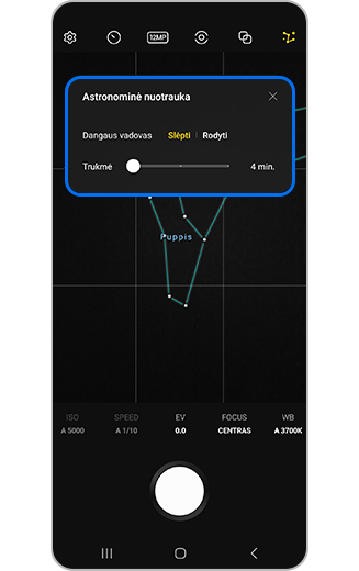 Fotoaparato ekrano vaizdas su astrofotografijos nustatymais.