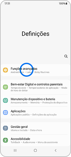 Vista do menu “Definições” com destaque para a opção “Funções Avançadas”.