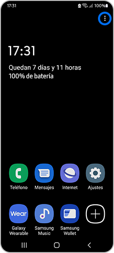 Vista de la pantalla de inicio con el modo Ahorro de energía y el icono de más opciones destacado.