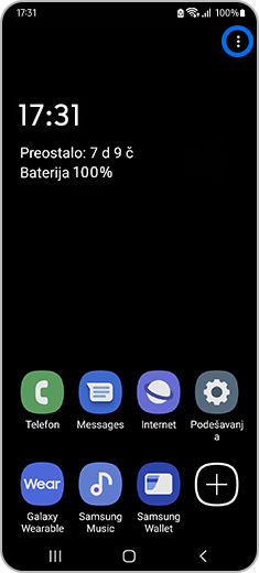 Prikaz početnog ekrana sa aktiviranim režimom uštede baterije i označenom ikonom za više opcija.