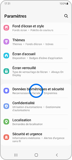 Vue de l’écran des paramètres de l’appareil avec l’option « Données biométriques et sécurité » en évidence.