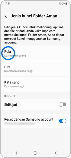 Tampilan layar "Biometrik dan keamanan" dengan opsi "Folder Aman" disorot.