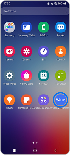 Prikaz početnog ekrana sa označenom aplikacijom „Galaxy Wearable”.