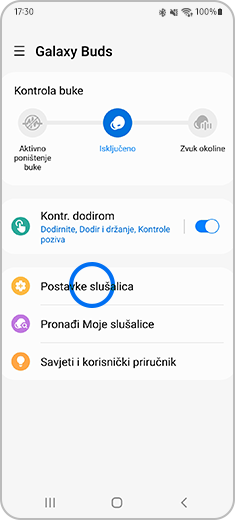 Prikaz zaslona Galaxy Wearable s povezanim slušalicama Galaxy Buds i istaknutom opcijom „Postavke slušalica“