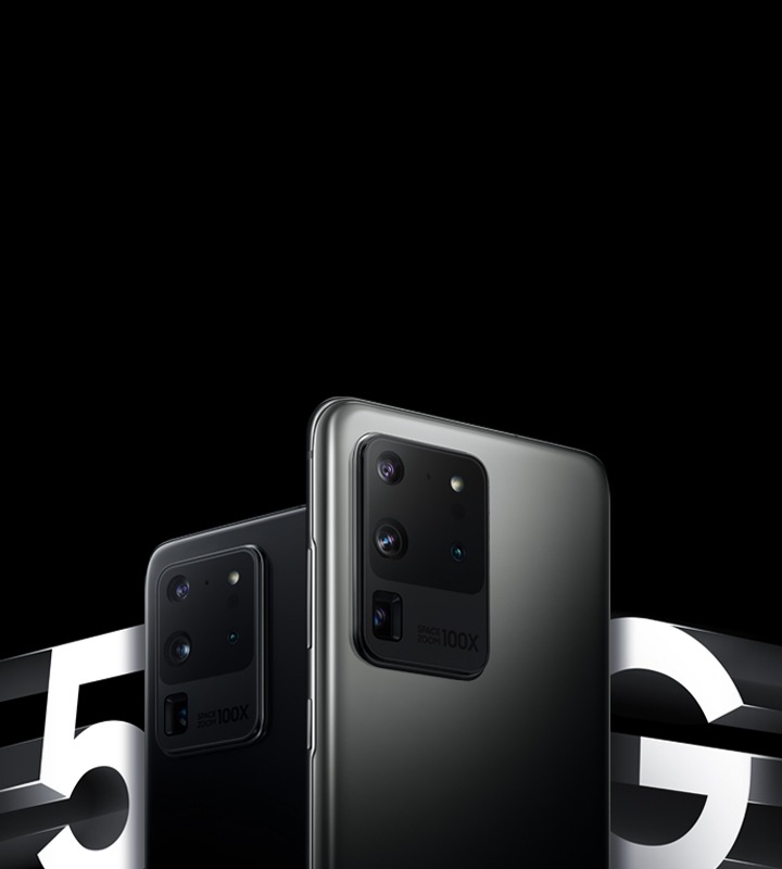 Kaks Galaxy S20 Ultra 5G telefoni, üks kosmilises mustas, teine kosmilises hallis, tagantvaates kolme neljandiku nurga all, tekstiga 5G mõlemal küljel telefonid