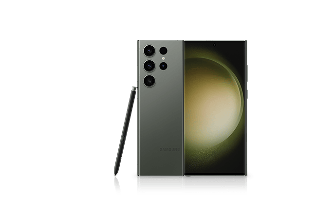 مشهد للجانبين الخلفي والأمامي للهاتف الذكي Galaxy S23 Ultra.