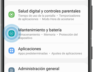 La opción Mantenimiento y batería se encuentra dentro del menú de Ajustes.
