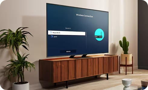 Samsungin Smart TV olohuoneen kaapissa.