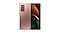 Cliché promotionnel dévoilant l’arrière d’un Galaxy Z Fold2 5G Bronze Mystique déplié affichant des motifs orange et turquoise.