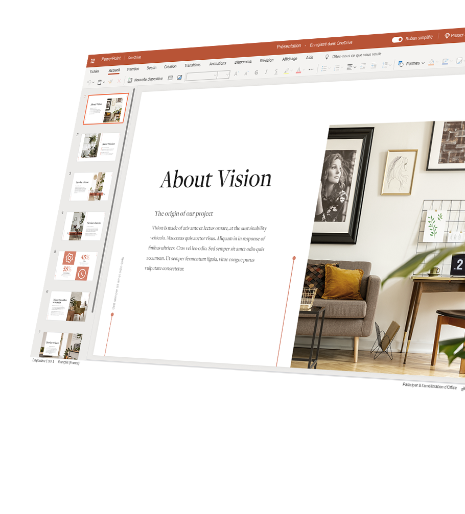 On voit un document Word sur l’écran du moniteur. Un document est en train d’être créé avec des peintures de couleurs abstraites.