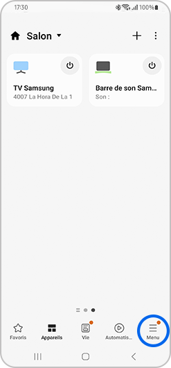 Sélection de l'onglet menu de l'application SmartThings sur un smartphone Galaxy