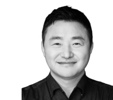 Profile image of Tae-Moon Roh, President & Head of Mobile eXperience