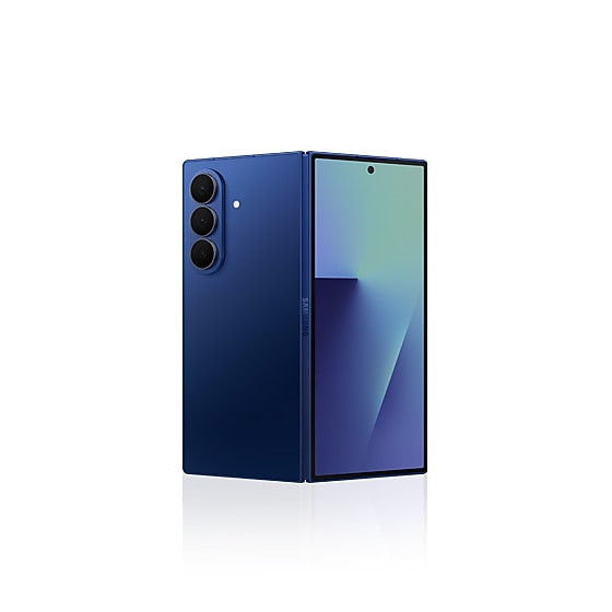 Galaxy Z Fold7 u plavoj boji prikazan je sprijeda.