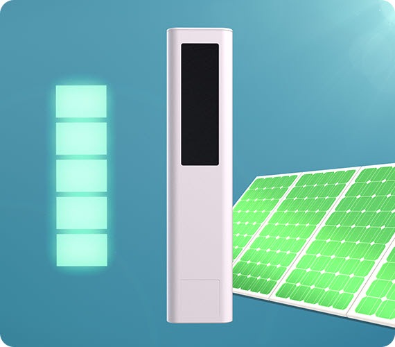 Daljinski upravljač Samsung Solarcell nalazi se u sredini, sa solarnim pločama s desne strane i pet svjetlećih zelenih okvira s lijeve strane. Zeleni okviri označavaju potpuno punjenje.