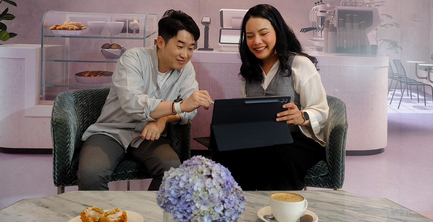 Tab layar besar galaxy tab s10