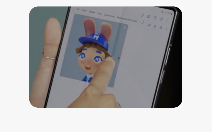 Z Fold5 Drag and drop feature