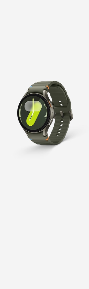 Galaxy Watch7 dengan Sport Band terpasang.