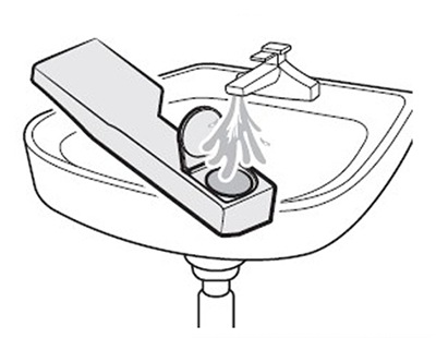 Rinçage à l'eau des compartiments tiroir à lessive d'un lave-linge Samsung